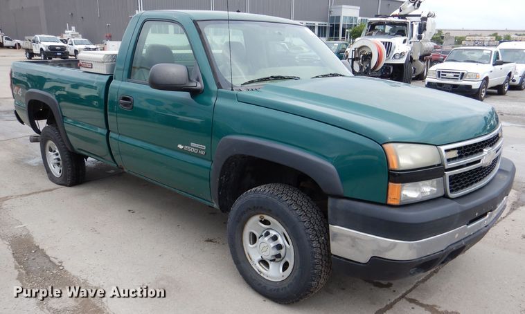 image for item DL8786 2006 Chevrolet Silverado 2500HD  pickup truck