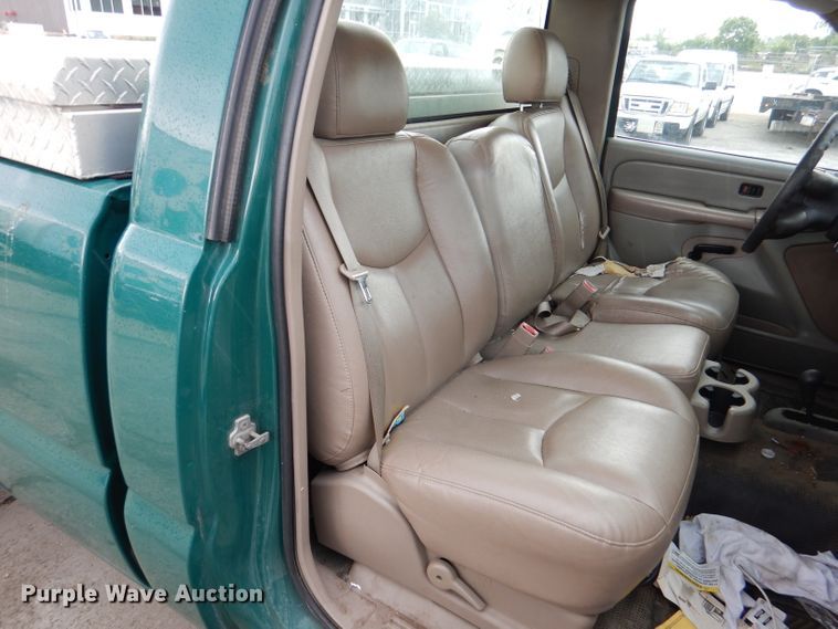 image for item DL8786 2006 Chevrolet Silverado 2500HD  pickup truck