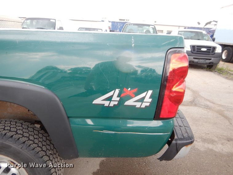 image for item DL8786 2006 Chevrolet Silverado 2500HD  pickup truck