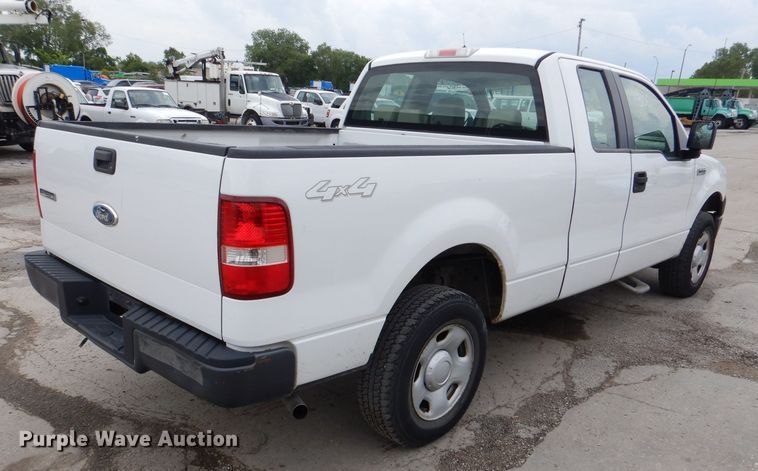 image for item DL8790 2006 Ford F150 XL  SuperCab pickup truck