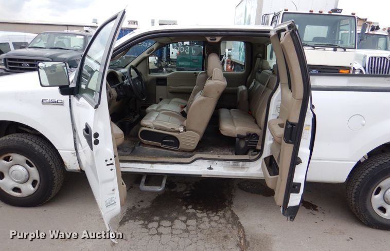 image for item DL8790 2006 Ford F150 XL  SuperCab pickup truck