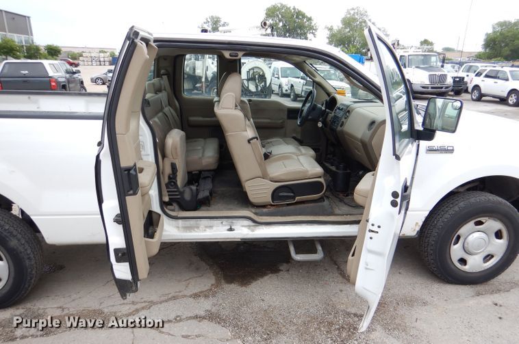 image for item DL8790 2006 Ford F150 XL  SuperCab pickup truck