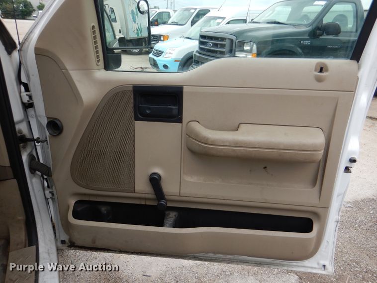 image for item DL8790 2006 Ford F150 XL  SuperCab pickup truck