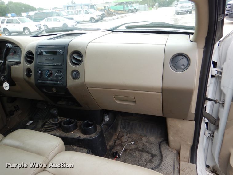 image for item DL8790 2006 Ford F150 XL  SuperCab pickup truck