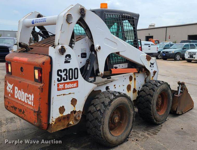 image for item DL8792 2009 Bobcat S300  skid steer loader