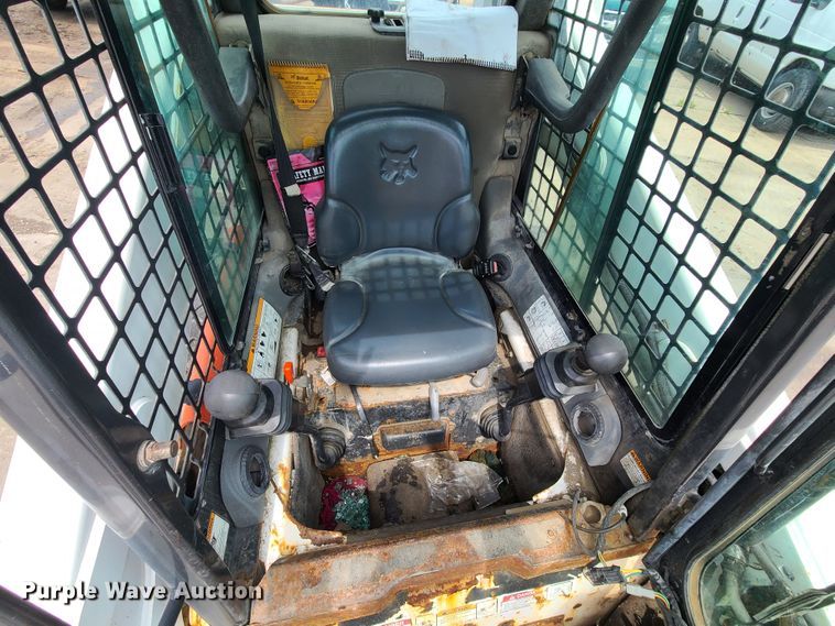 image for item DL8792 2009 Bobcat S300  skid steer loader