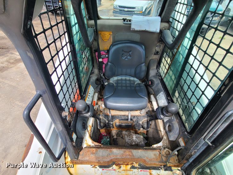 image for item DL8792 2009 Bobcat S300  skid steer loader