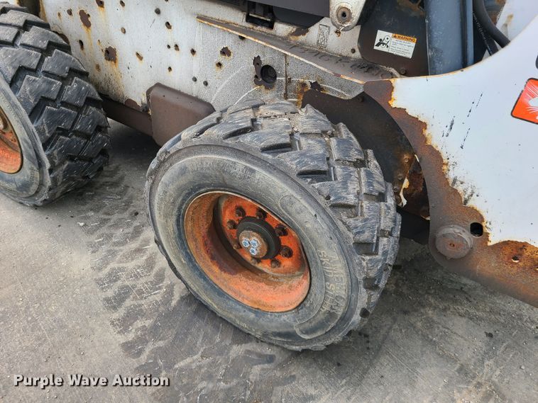 image for item DL8792 2009 Bobcat S300  skid steer loader