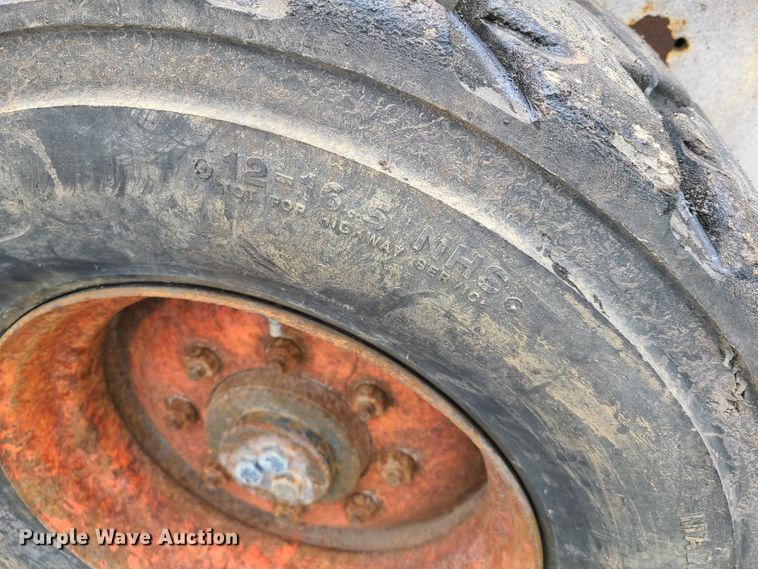 image for item DL8792 2009 Bobcat S300  skid steer loader