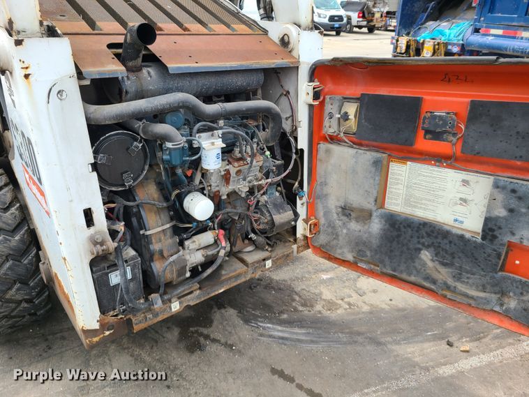 image for item DL8792 2009 Bobcat S300  skid steer loader