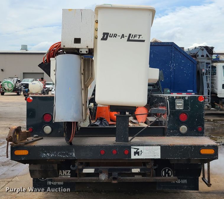 image for item DL8794 2007 Ford F550 Super Duty  bucket truck