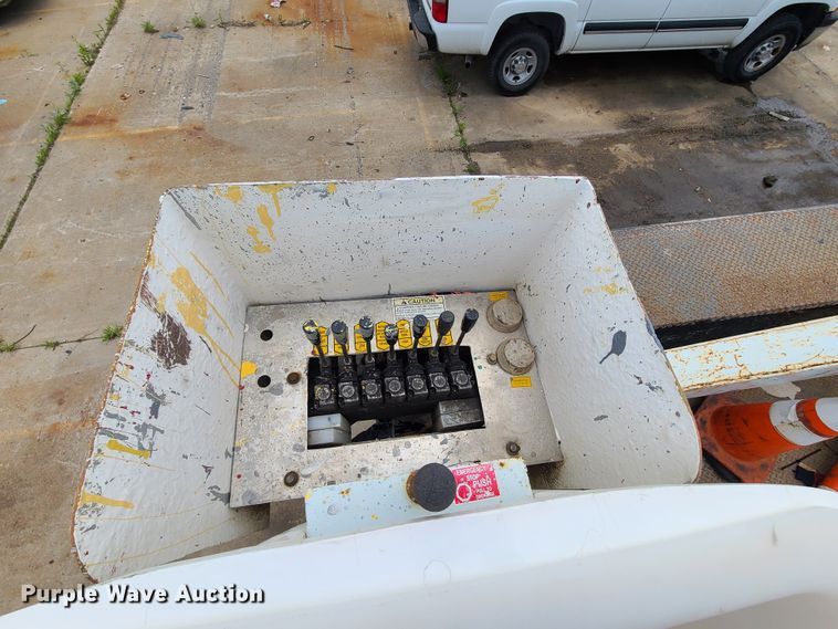 image for item DL8794 2007 Ford F550 Super Duty  bucket truck