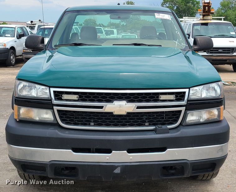 image for item DL8797 2006 Chevrolet Silverado 2500HD  pickup truck