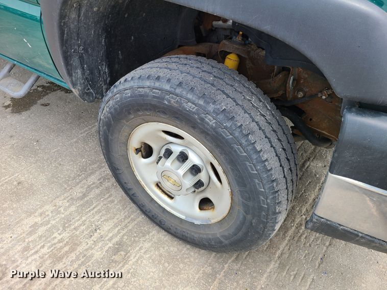 image for item DL8797 2006 Chevrolet Silverado 2500HD  pickup truck