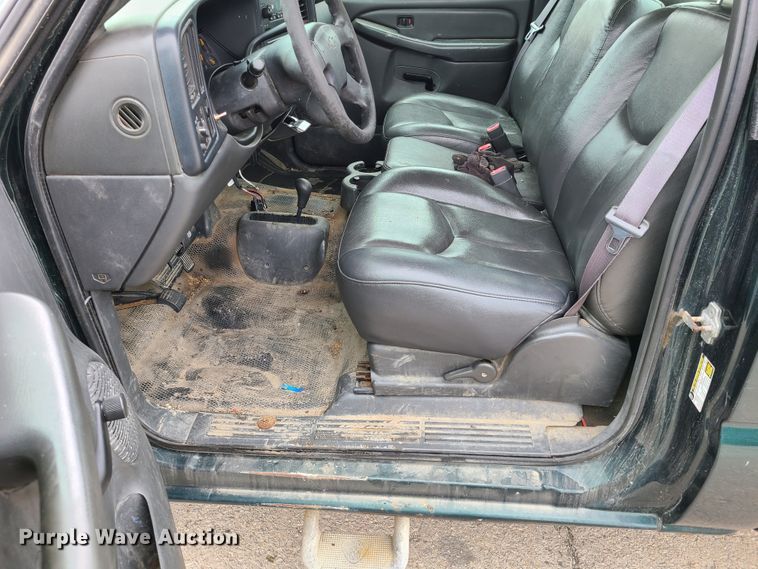 image for item DL8799 2005 Chevrolet Silverado 2500HD  pickup truck