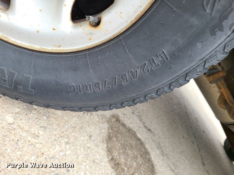 image for item DL8799 2005 Chevrolet Silverado 2500HD  pickup truck