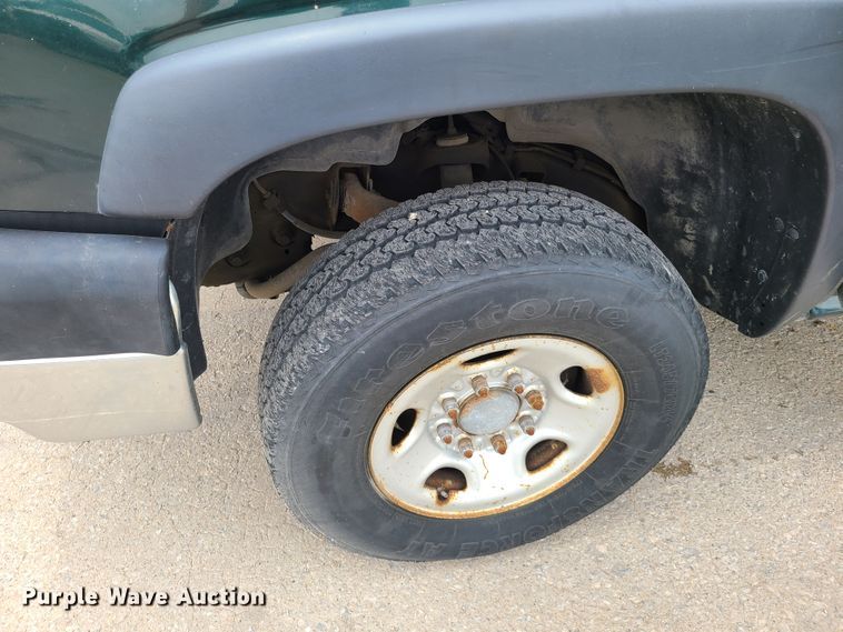 image for item DL8799 2005 Chevrolet Silverado 2500HD  pickup truck