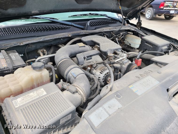 image for item DL8799 2005 Chevrolet Silverado 2500HD  pickup truck