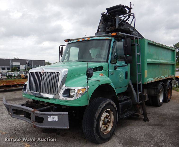 image for item DL8806 2007 International 7600  crane truck