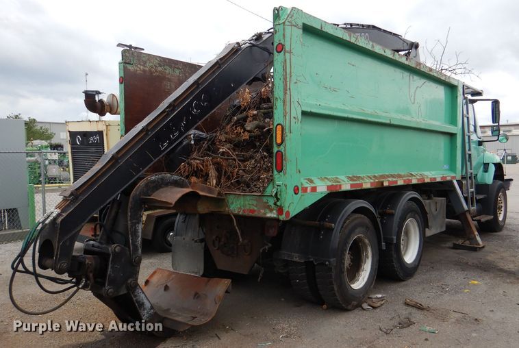 image for item DL8806 2007 International 7600  crane truck