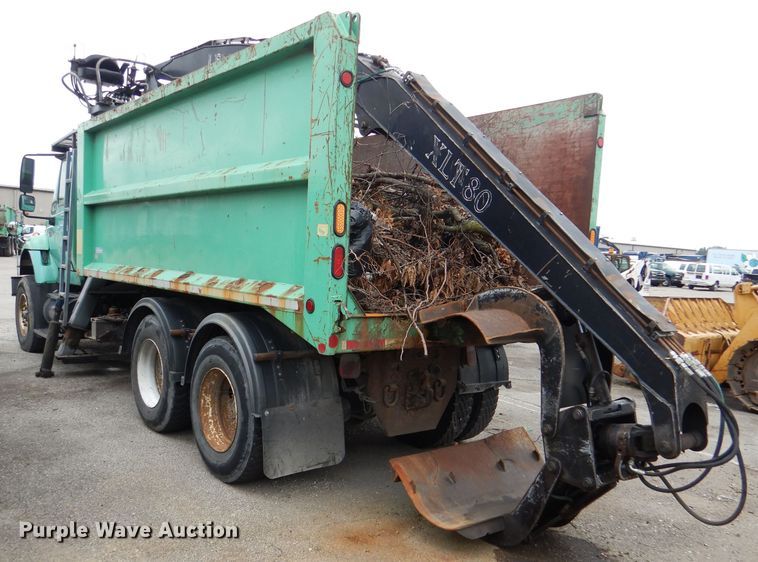 image for item DL8806 2007 International 7600  crane truck