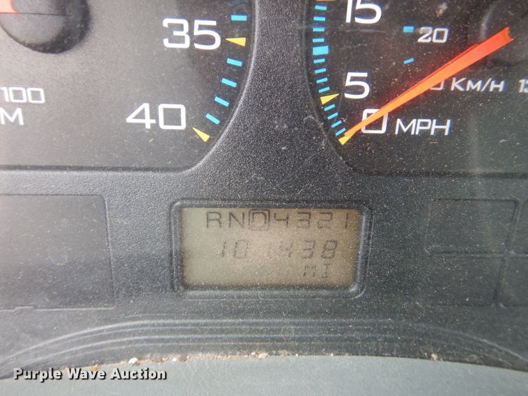 image for item DL8806 2007 International 7600  crane truck