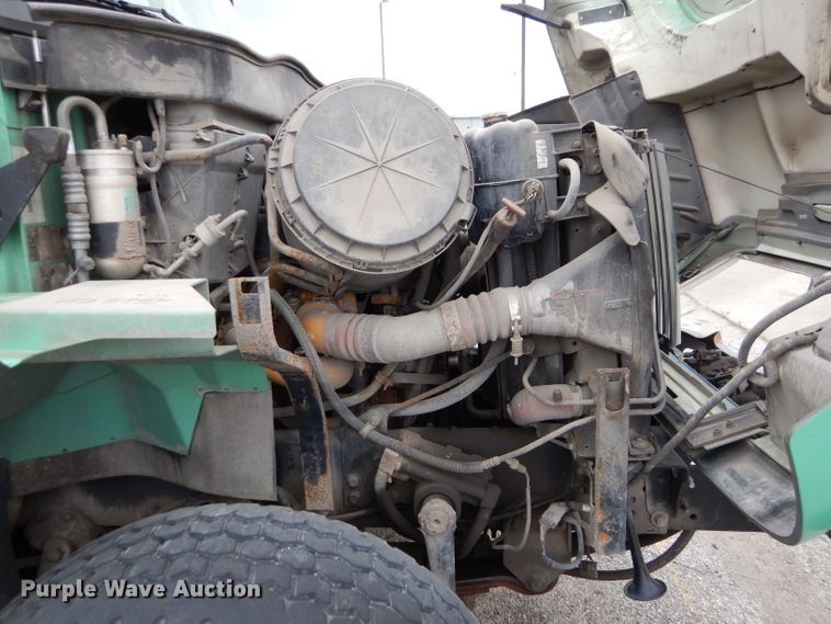 image for item DL8806 2007 International 7600  crane truck