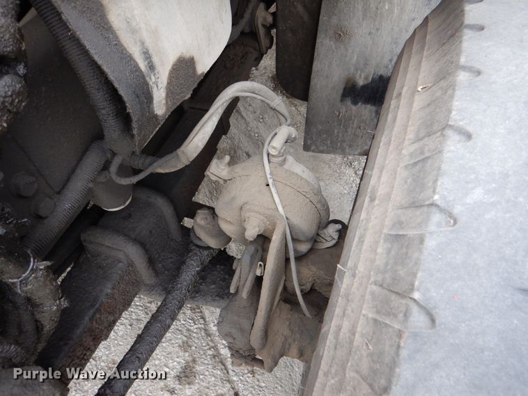 image for item DL8806 2007 International 7600  crane truck