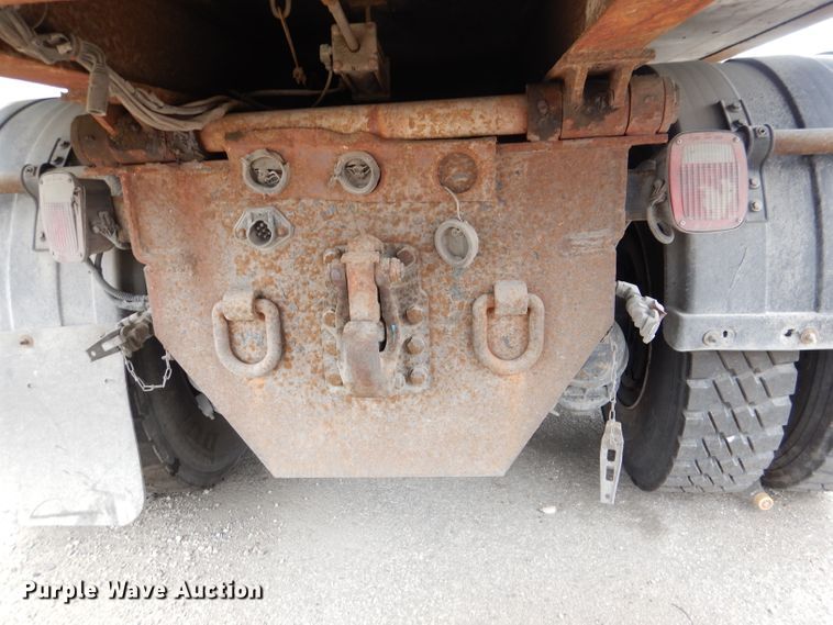 image for item DL8806 2007 International 7600  crane truck