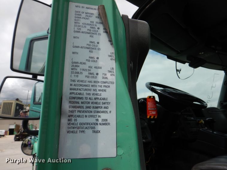 image for item DL8806 2007 International 7600  crane truck