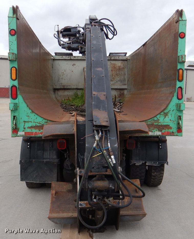 image for item DL8807 2007 International 7600  crane truck