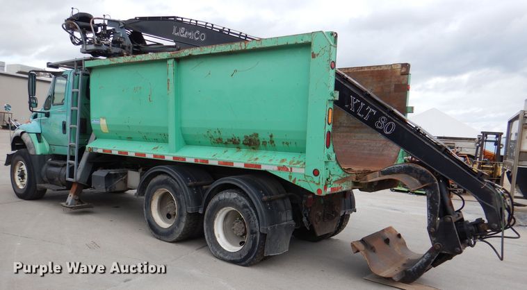 image for item DL8807 2007 International 7600  crane truck