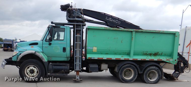 image for item DL8807 2007 International 7600  crane truck