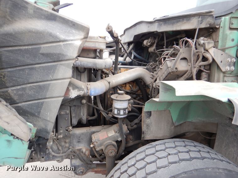 image for item DL8807 2007 International 7600  crane truck