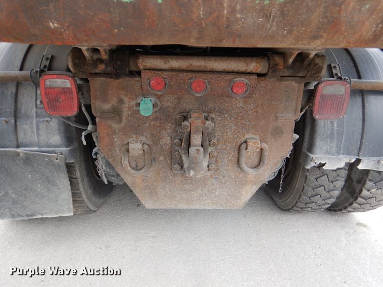 image for item DL8807 2007 International 7600  crane truck