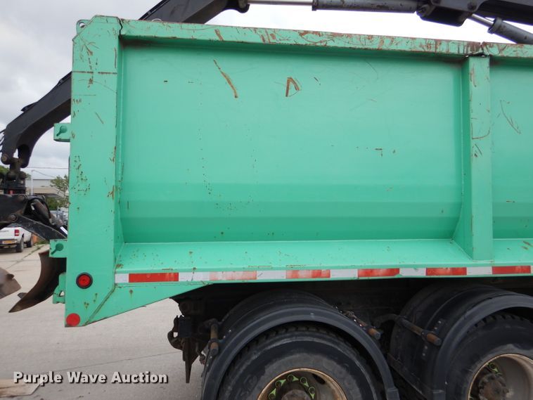 image for item DL8807 2007 International 7600  crane truck