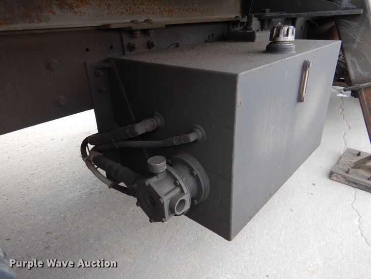 image for item DL8807 2007 International 7600  crane truck