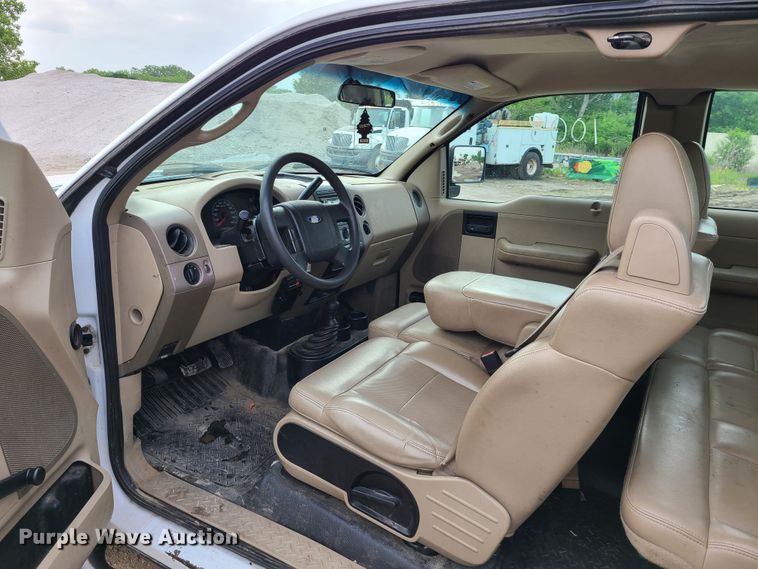 image for item DL8814 2006 Ford F150  SuperCab pickup truck