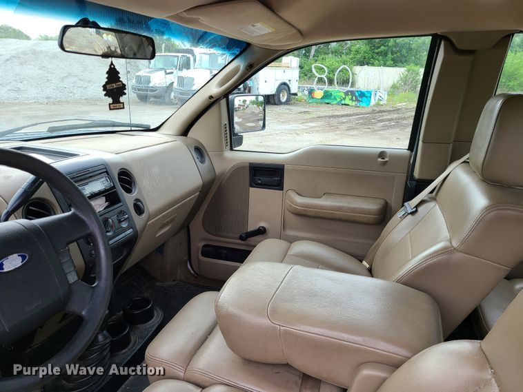 image for item DL8814 2006 Ford F150  SuperCab pickup truck