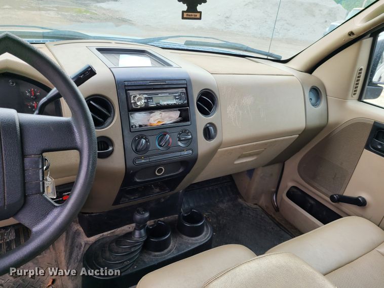 image for item DL8814 2006 Ford F150  SuperCab pickup truck