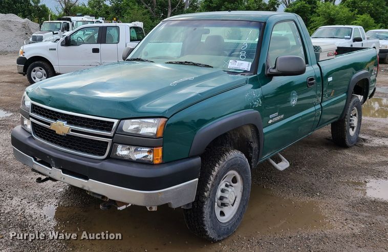 image for item DL8815 2006 Chevrolet Silverado 2500HD  pickup truck
