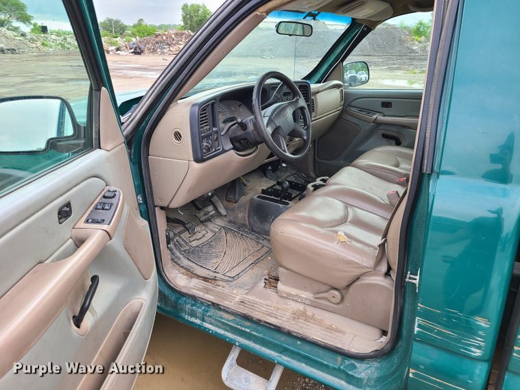 image for item DL8815 2006 Chevrolet Silverado 2500HD  pickup truck