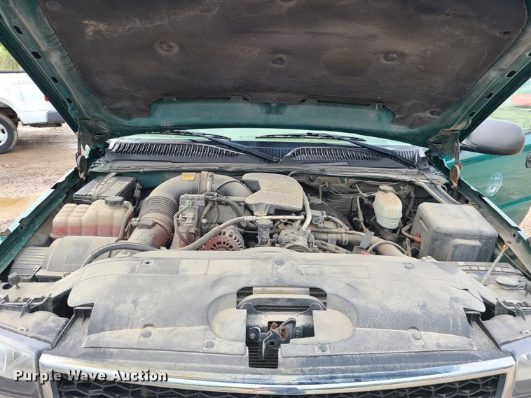 image for item DL8815 2006 Chevrolet Silverado 2500HD  pickup truck