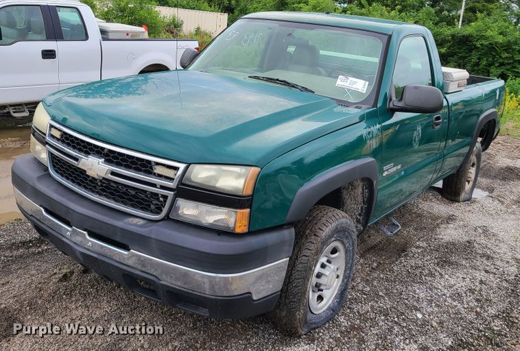 image for item DL8816 2006 Chevrolet Silverado 2500HD  pickup truck