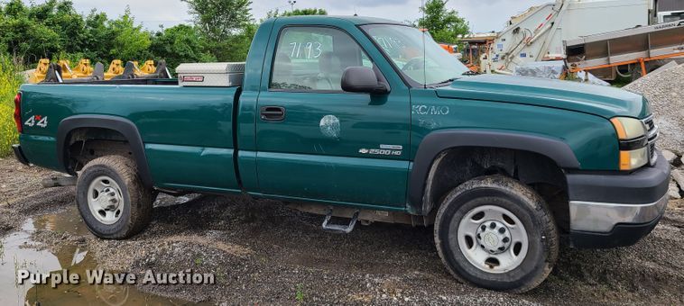image for item DL8816 2006 Chevrolet Silverado 2500HD  pickup truck