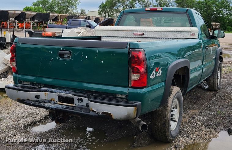 image for item DL8816 2006 Chevrolet Silverado 2500HD  pickup truck