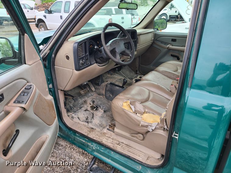 image for item DL8816 2006 Chevrolet Silverado 2500HD  pickup truck