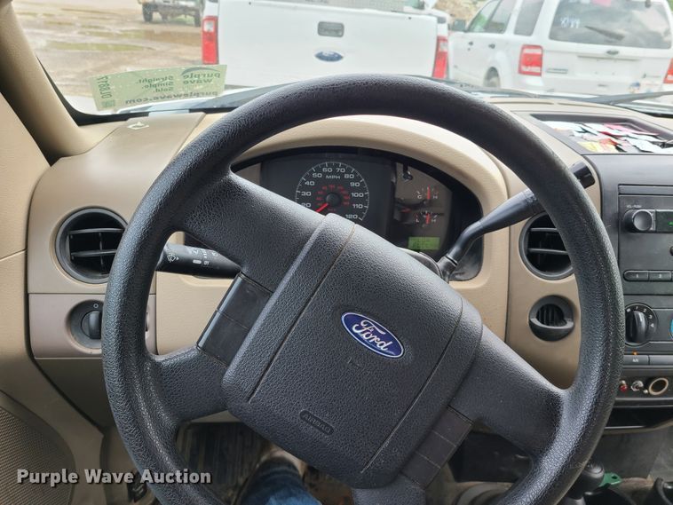 image for item DL8817 2006 Ford F150  SuperCab pickup truck