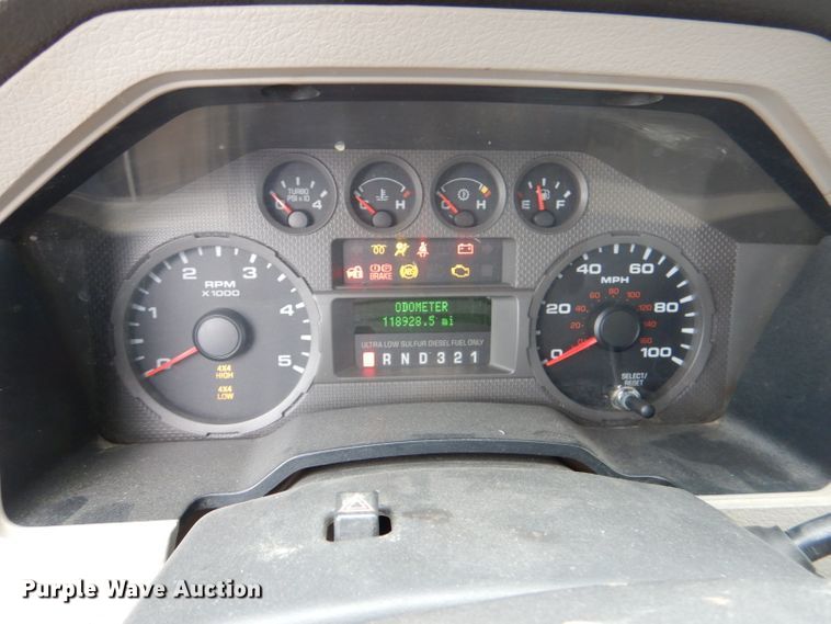 image for item DL8819 2008 Ford F350 Super Duty XL  SuperCab utility bed pickup truck