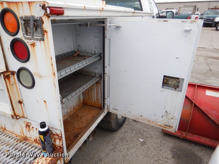 image for item DL8819 2008 Ford F350 Super Duty XL  SuperCab utility bed pickup truck